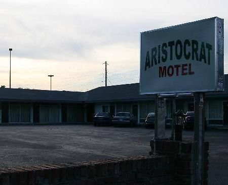 Aristocrat Motor Inn Bolivar Exterior foto