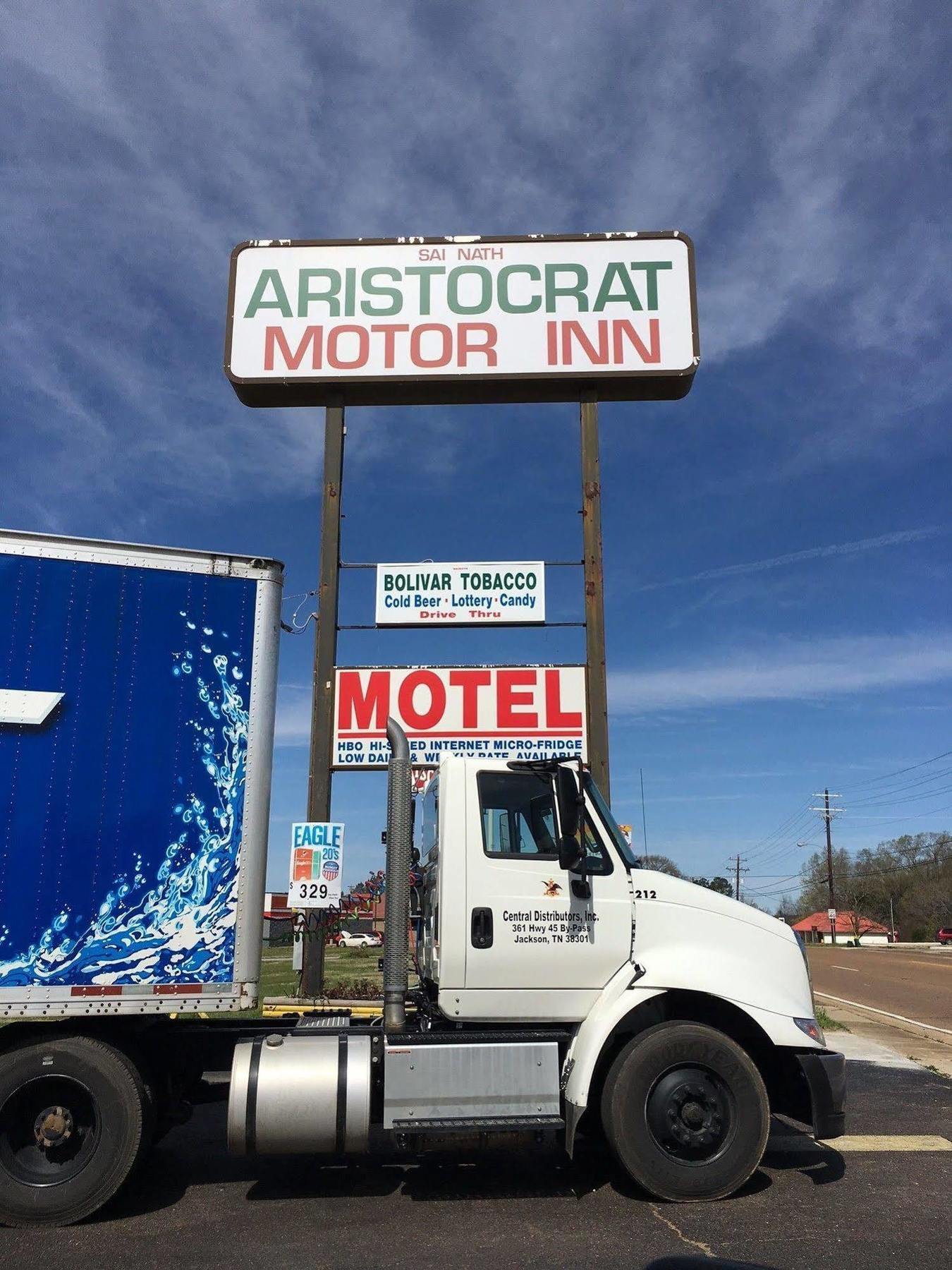 Aristocrat Motor Inn Bolivar Exterior foto