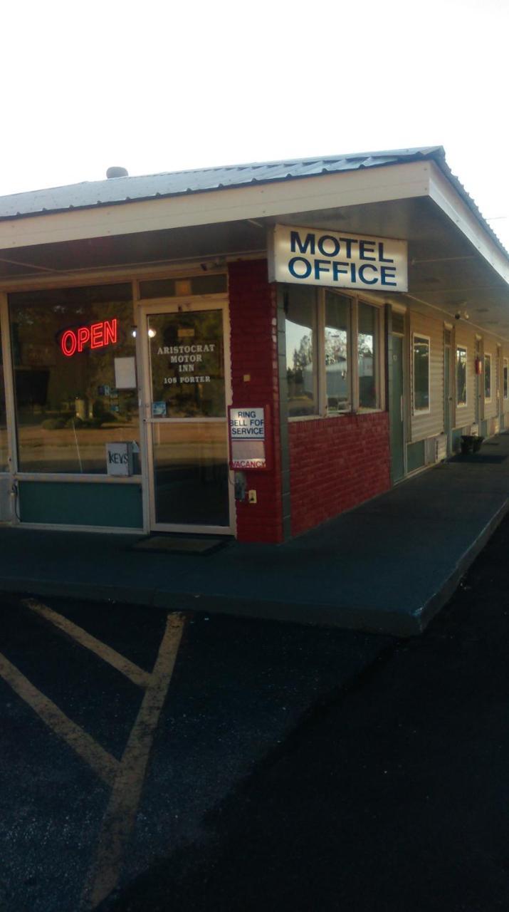Aristocrat Motor Inn Bolivar Exterior foto